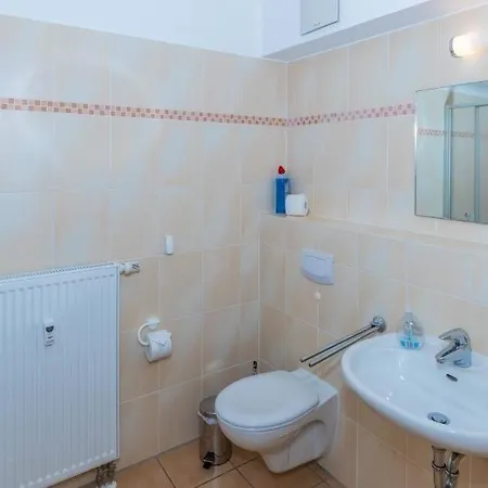 Steinmarner Stadtvilla, App 9 *